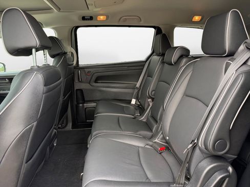 Certified 2025 Honda Odyssey Touring image 16