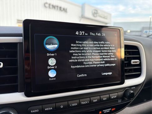 Certified 2025 Hyundai Venue Limited image 15