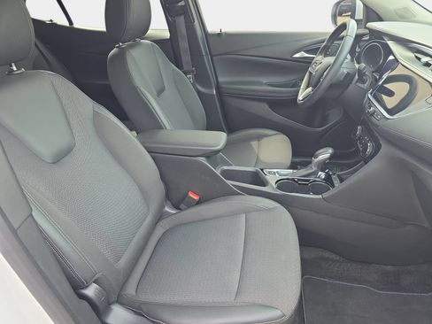 Used 2023 Buick Encore GX Preferred w/ Cold Weather Comfort Package FWD image 7