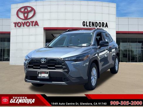 New 2026 Toyota Corolla Cross LE FWD image 4