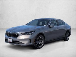 Used 2025 BMW i5 eDrive40i w/ Premium Package video 1