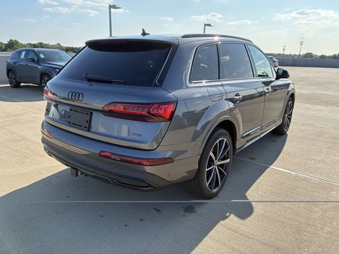 Used 2023 Audi Q7 3.0T Premium Plus w/ Premium Plus Package AWD/4WD image 5
