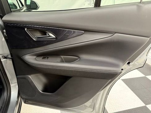 New 2025 Chevrolet Blazer EV LT image 21