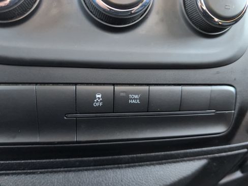 Used 2018 RAM 1500 Express w/ Express Value Package image 22