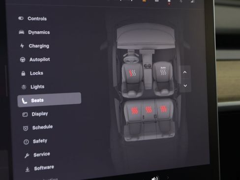 Used 2022 Tesla Model Y Performance image 11