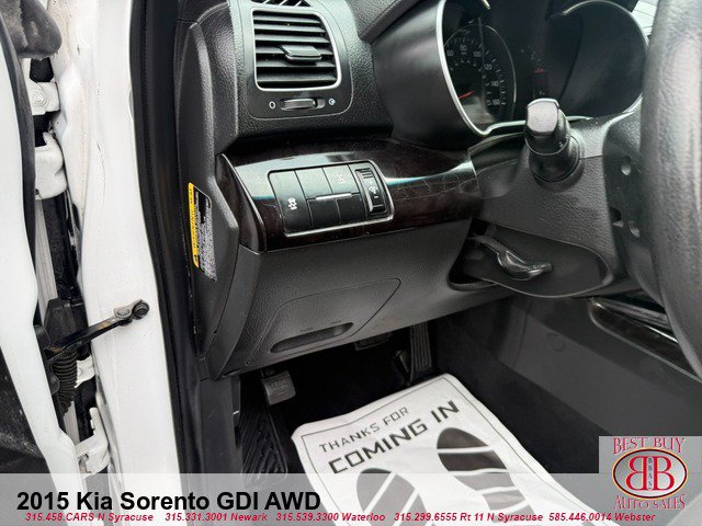 Used 2015 Kia Sorento LX AWD/4WD image 17