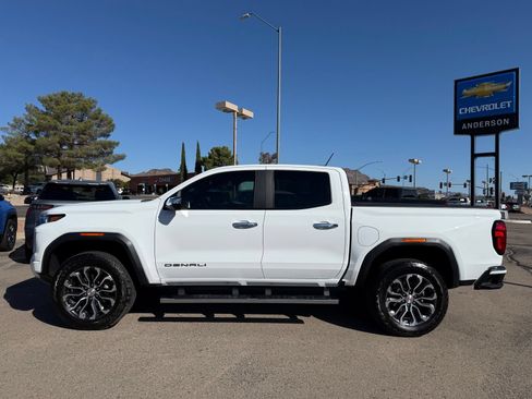 Used 2024 GMC Canyon Denali AWD/4WD image 11
