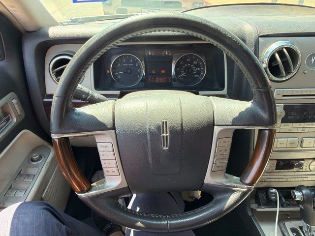 Used 2009 Lincoln MKZ FWD image 16