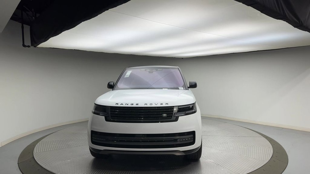 Used 2023 Land Rover Range Rover SE AWD/4WD image 3