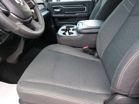 Used 2026 RAM 2500 Big Horn AWD/4WD image 5