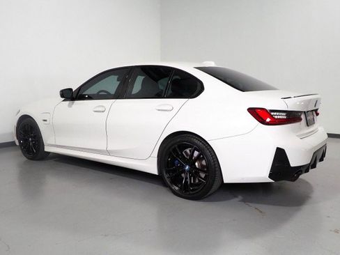 Used 2023 BMW 330e w/ M Sport Package image 8