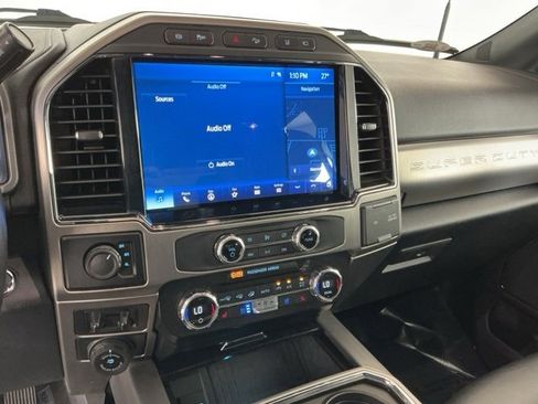 Used 2022 Ford F450 Platinum w/ FX4 Off-Road Package image 23