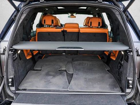 Used 2022 BMW X7 M50i w/ Dynamic Handling Package image 26