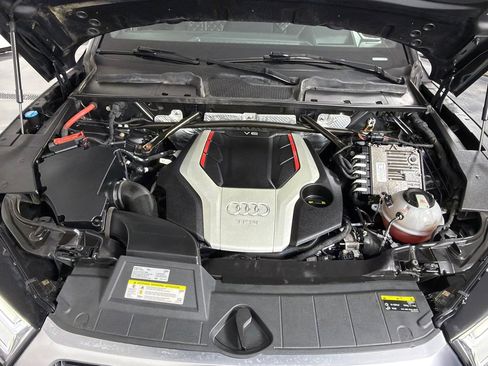 Used 2018 Audi SQ5 Prestige w/ Prestige Package AWD/4WD image 27