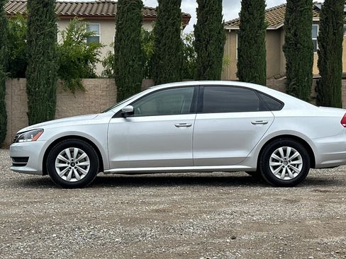 Used 2015 Volkswagen Passat 1.8T FWD image 7