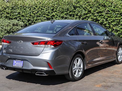 Used 2018 Hyundai Sonata Sport FWD image 5