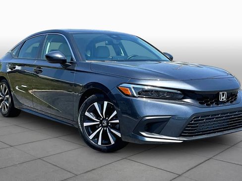 Used 2024 Honda Civic EX-L image 3