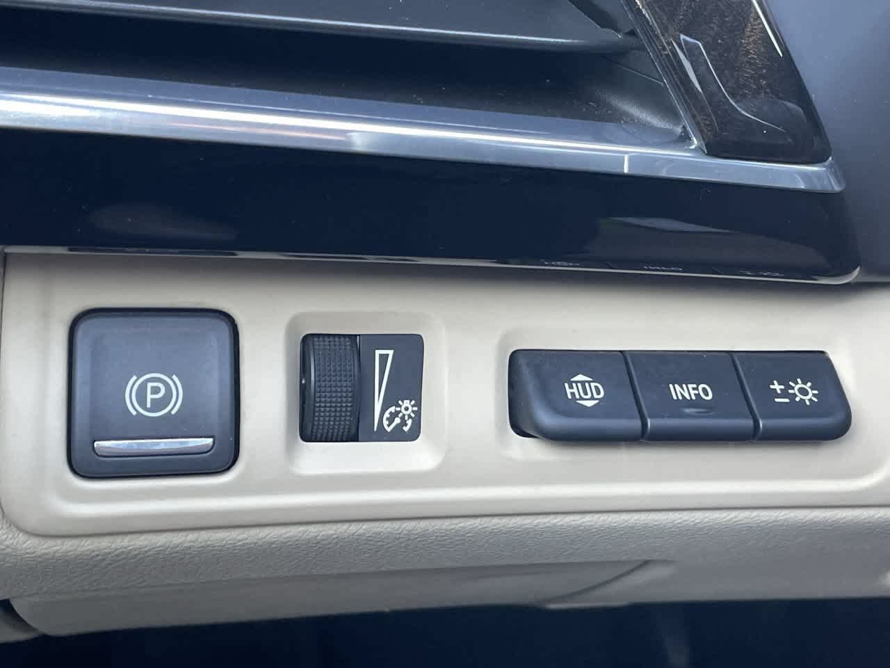 Used 2020 Cadillac CT6 Premium Luxury AWD/4WD image 32
