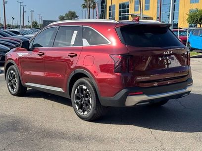 Used 2025 Kia Sorento S w/ Panoramic Sunroof Package