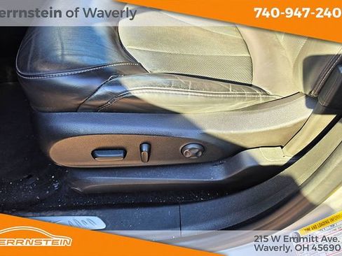 Used 2019 Buick Envision Essence FWD image 17
