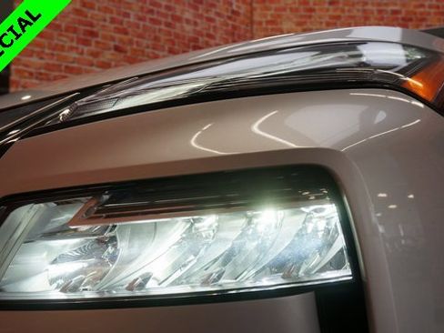 Used 2022 Nissan Rogue SV image 63