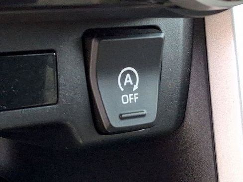 Certified 2022 Toyota RAV4 LE AWD/4WD image 25