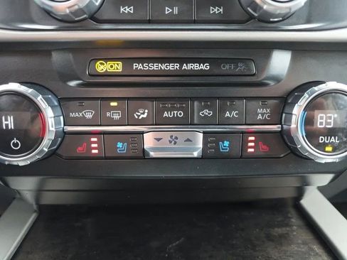 Used 2022 Ford F250 Lariat image 26