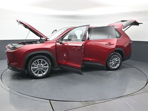Certified 2025 Toyota Grand Highlander AWD image 59