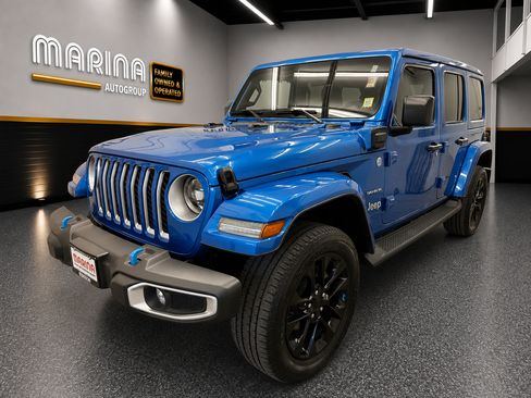 Certified 2023 Jeep Wrangler Unlimited Sahara w/ Cold Weather Group AWD/4WD image 13