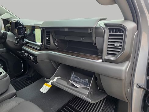 New 2026 Chevrolet Silverado 1500 LT image 13