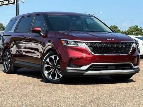 Used 2023 Kia Carnival EX w/ Paint Protection Package FWD image 48