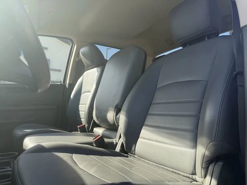 Used 2018 RAM 3500 Tradesman w/ Chrome Appearance Group AWD/4WD image 18