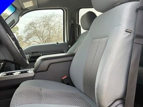 Used 2016 Ford F250 XLT w/ FX4 Off-Road Package AWD/4WD image 12