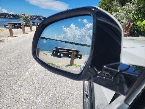 Used 2019 BMW X5 xDrive40i w/ Premium Package 2 image 22