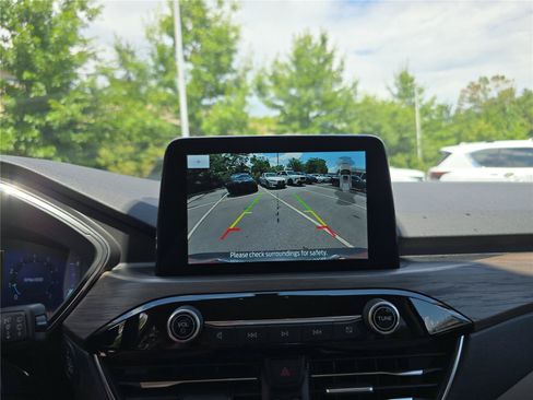 Used 2020 Ford Escape Titanium AWD/4WD image 27