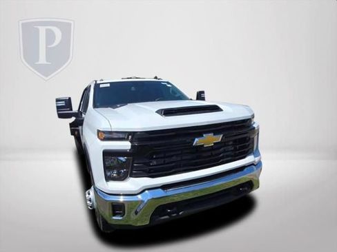 New 2026 Chevrolet Silverado 3500 W/T w/ WT Convenience Package AWD/4WD image 13