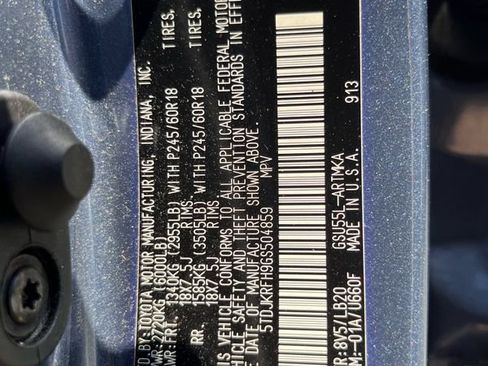 Used 2016 Toyota Highlander XLE AWD/4WD image 28