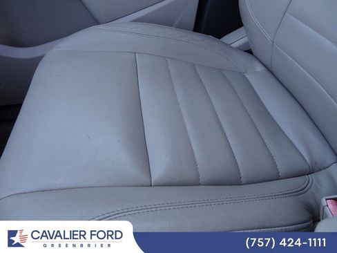 Used 2013 Ford C-MAX SEL FWD image 13