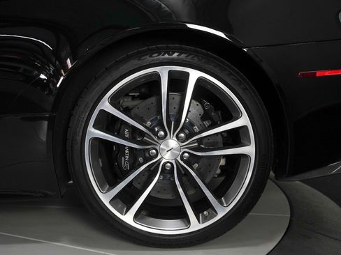 Used 2010 Aston Martin DBS Coupe image 17