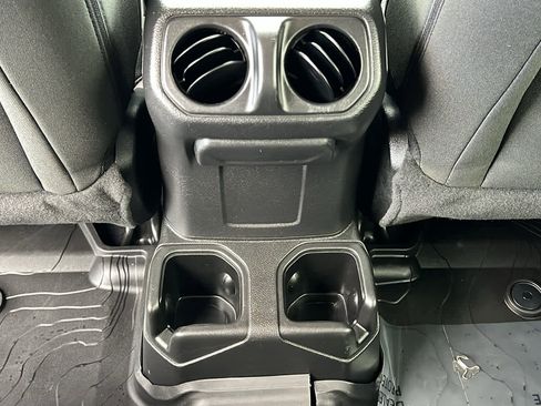 Certified 2022 Jeep Wrangler Unlimited Sport image 25