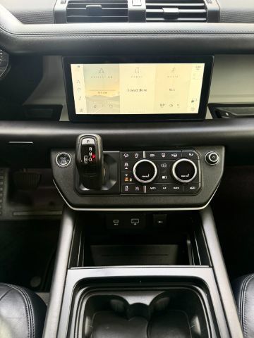 Used 2020 Land Rover Defender 110 First Edition AWD/4WD image 19