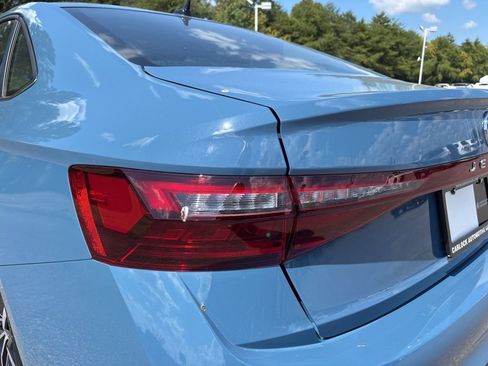 New 2025 Volkswagen Jetta SE image 11