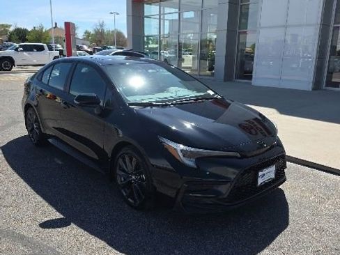 Used 2024 Toyota Corolla XSE FWD image 7