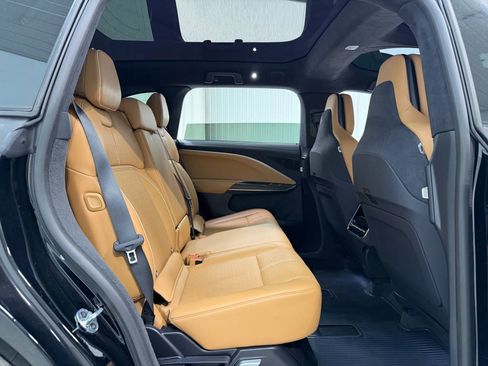 Used 2026 Lucid Gravity Dream image 29