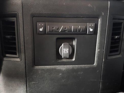 Used 2017 RAM 1500 Laramie AWD/4WD image 11