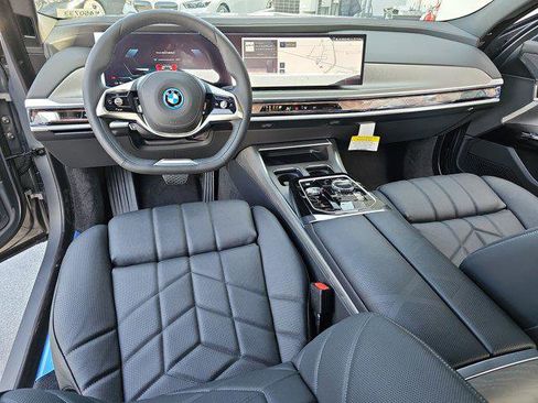 New 2025 BMW i7 eDrive50 image 17