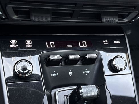 Used 2020 Porsche 911 Carrera 4S image 21