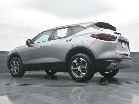 Used 2025 Chevrolet Blazer LT FWD image 29
