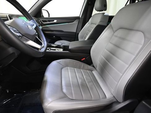 Used 2024 Volkswagen Atlas Cross Sport SEL AWD/4WD image 8
