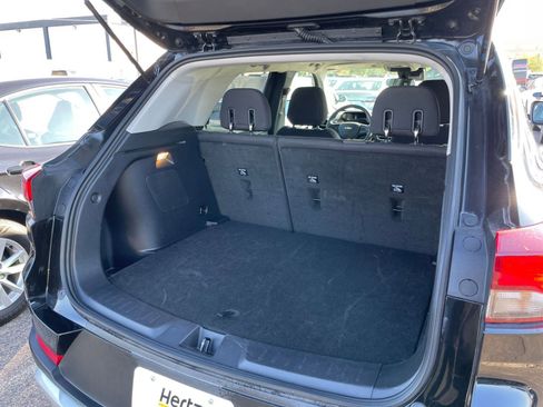 Used 2025 Chevrolet TrailBlazer LT image 29